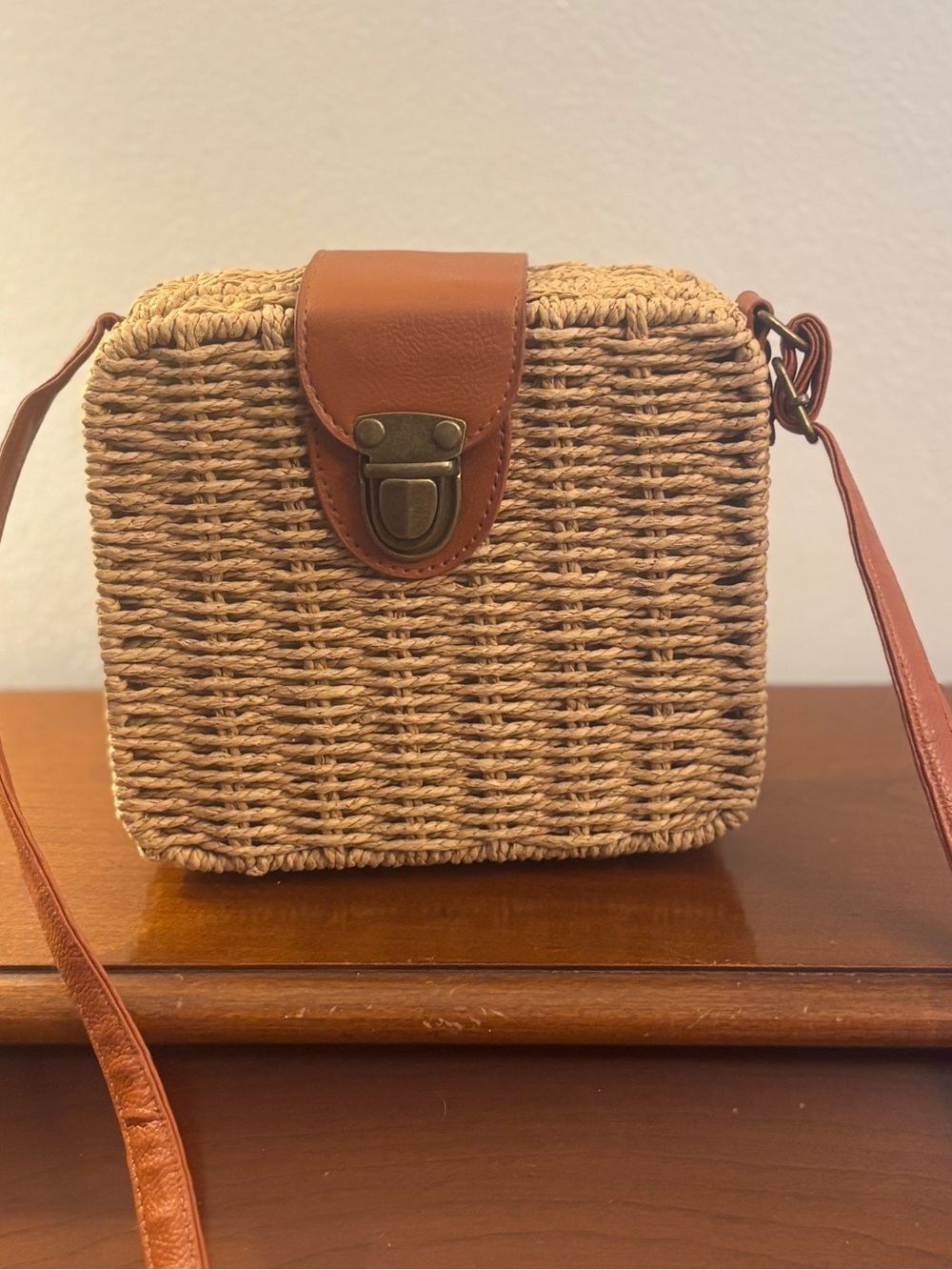 Already There Natural Wicker Crossbody Bag - Picture 7 of 12